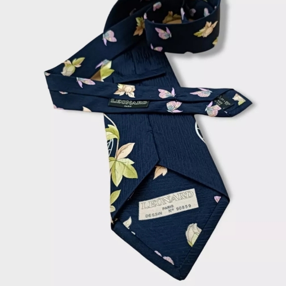 LEONARD Navy Floral Butterfly Cart Silk LUXURY Tie ITALY - Picture 2 of 4